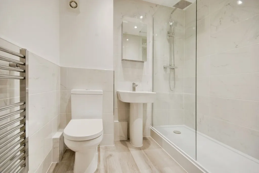 First Avenue, Watford, photo 4