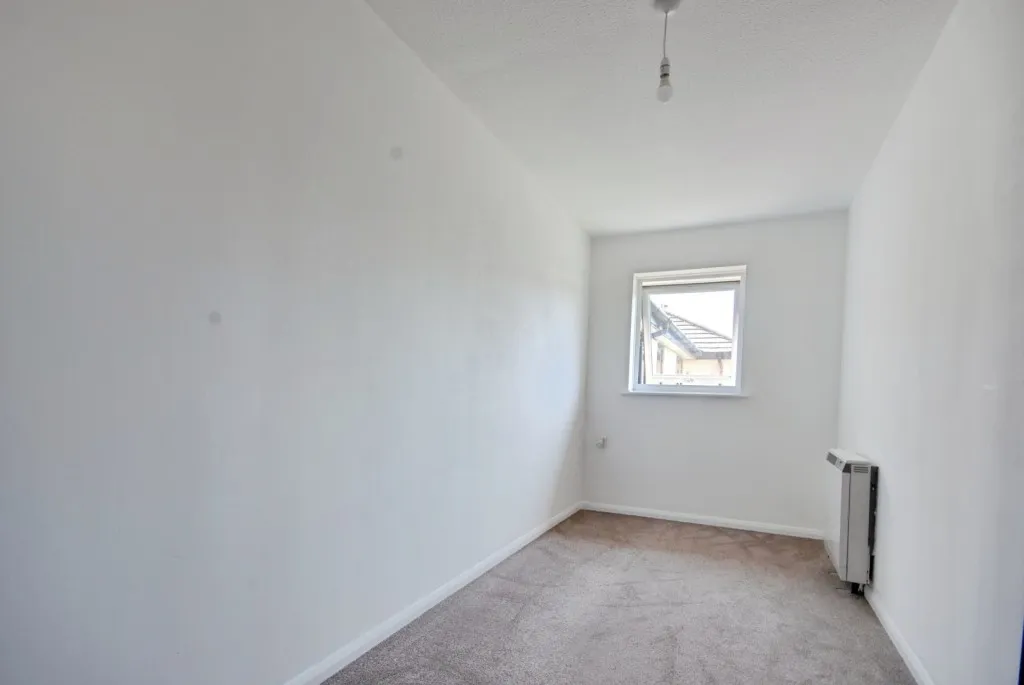 First Avenue, Watford, photo 6