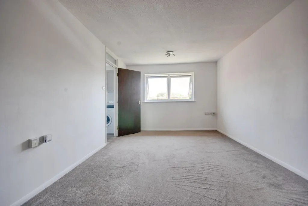 First Avenue, Watford, photo 3