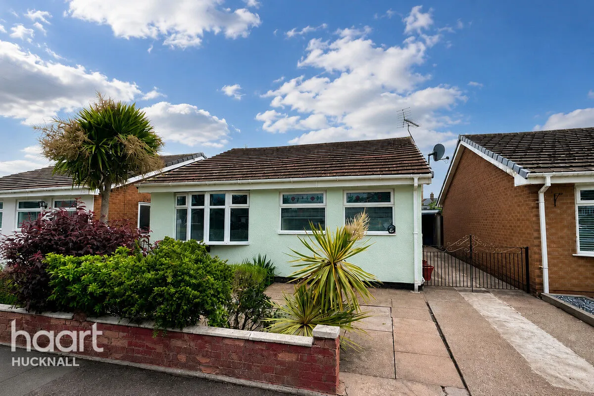 2 bed house for sale, Polperro Way, Nottingham, NG15