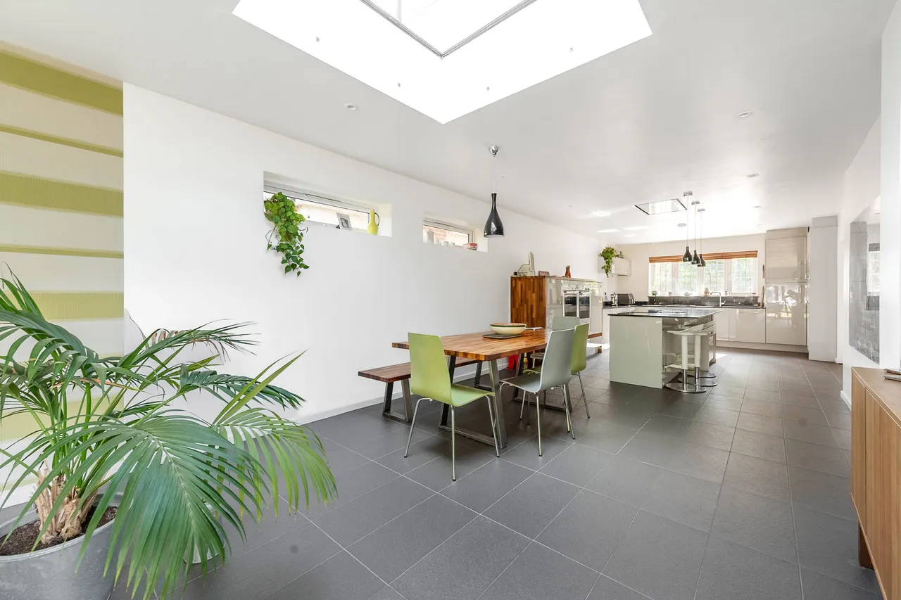 Inwood, Grange Road, Bushey, photo 11