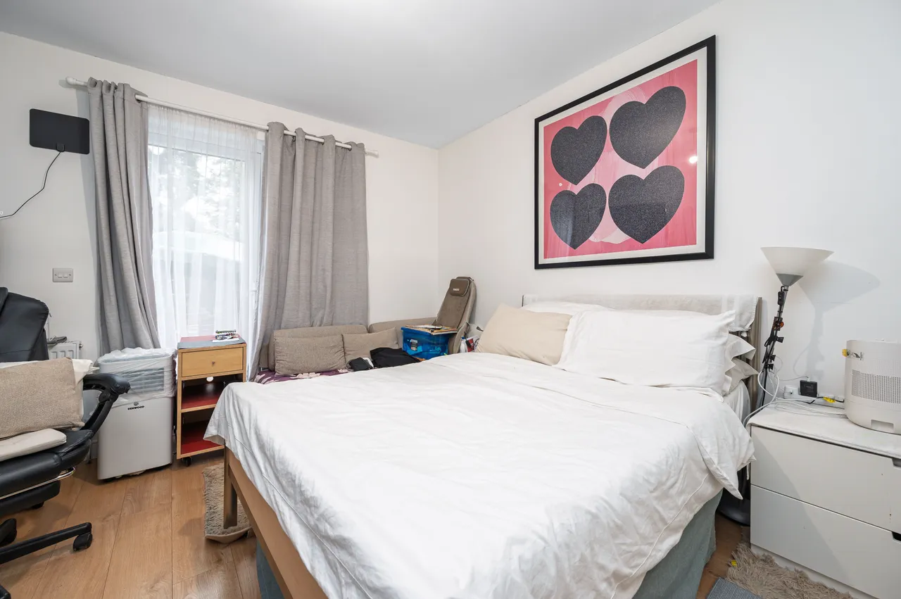 London, NW11, photo 10