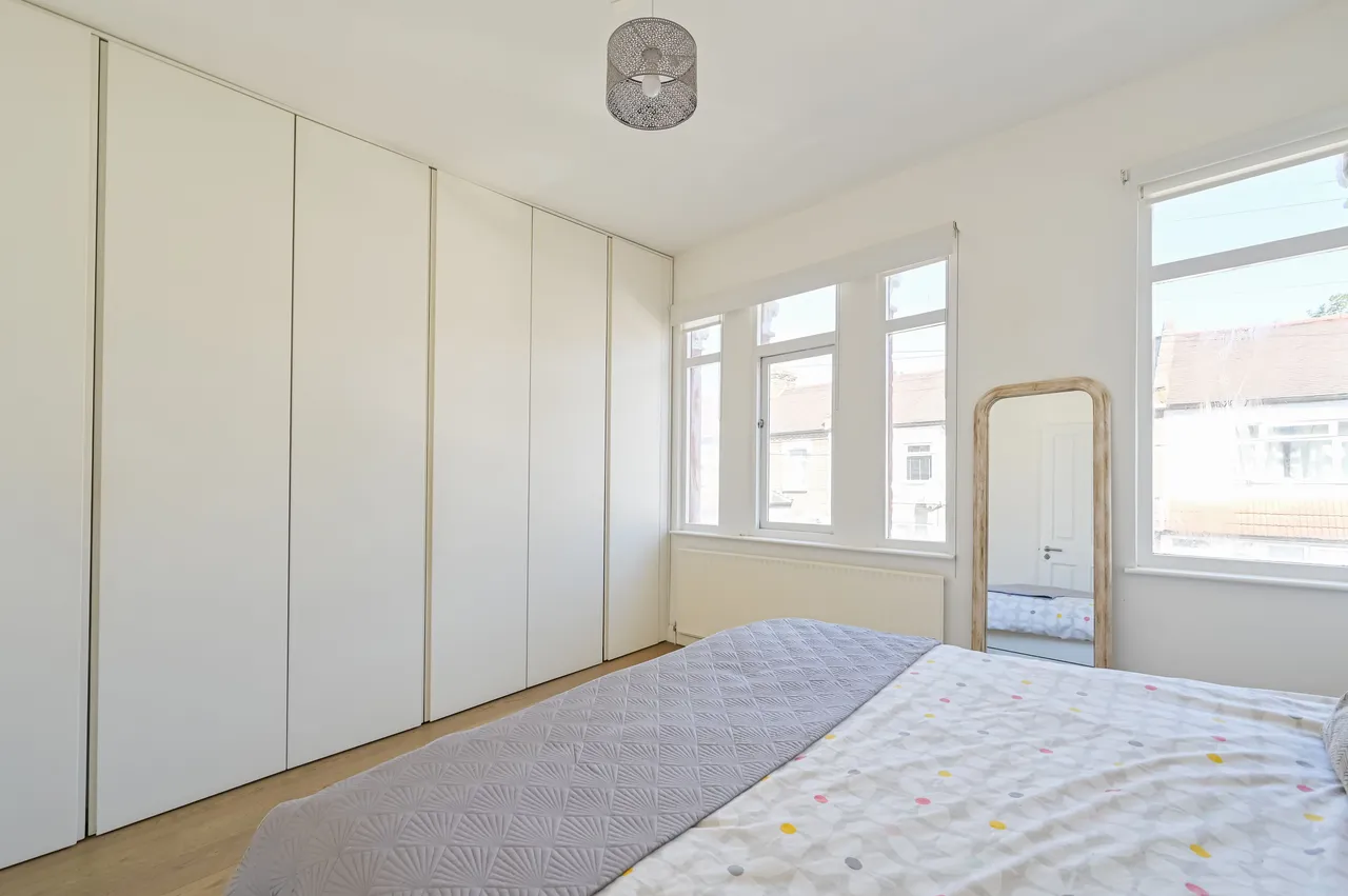 London, E13, photo 17