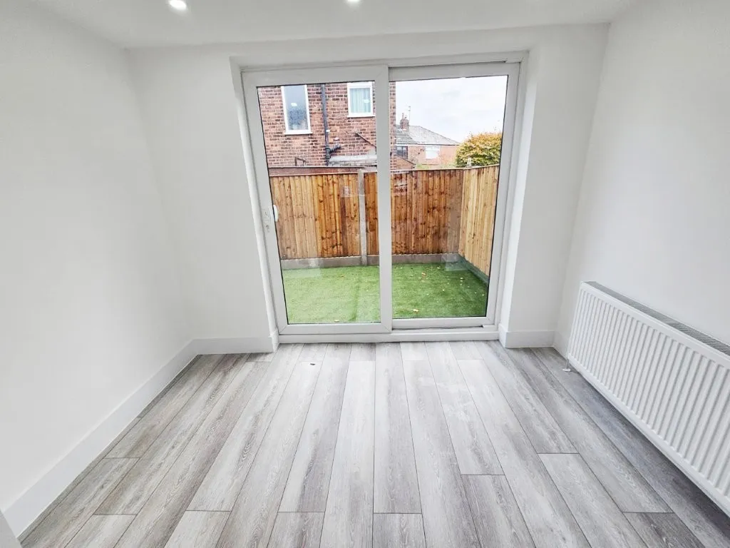 Moorside Crescent, Droylsden, M43, photo 11
