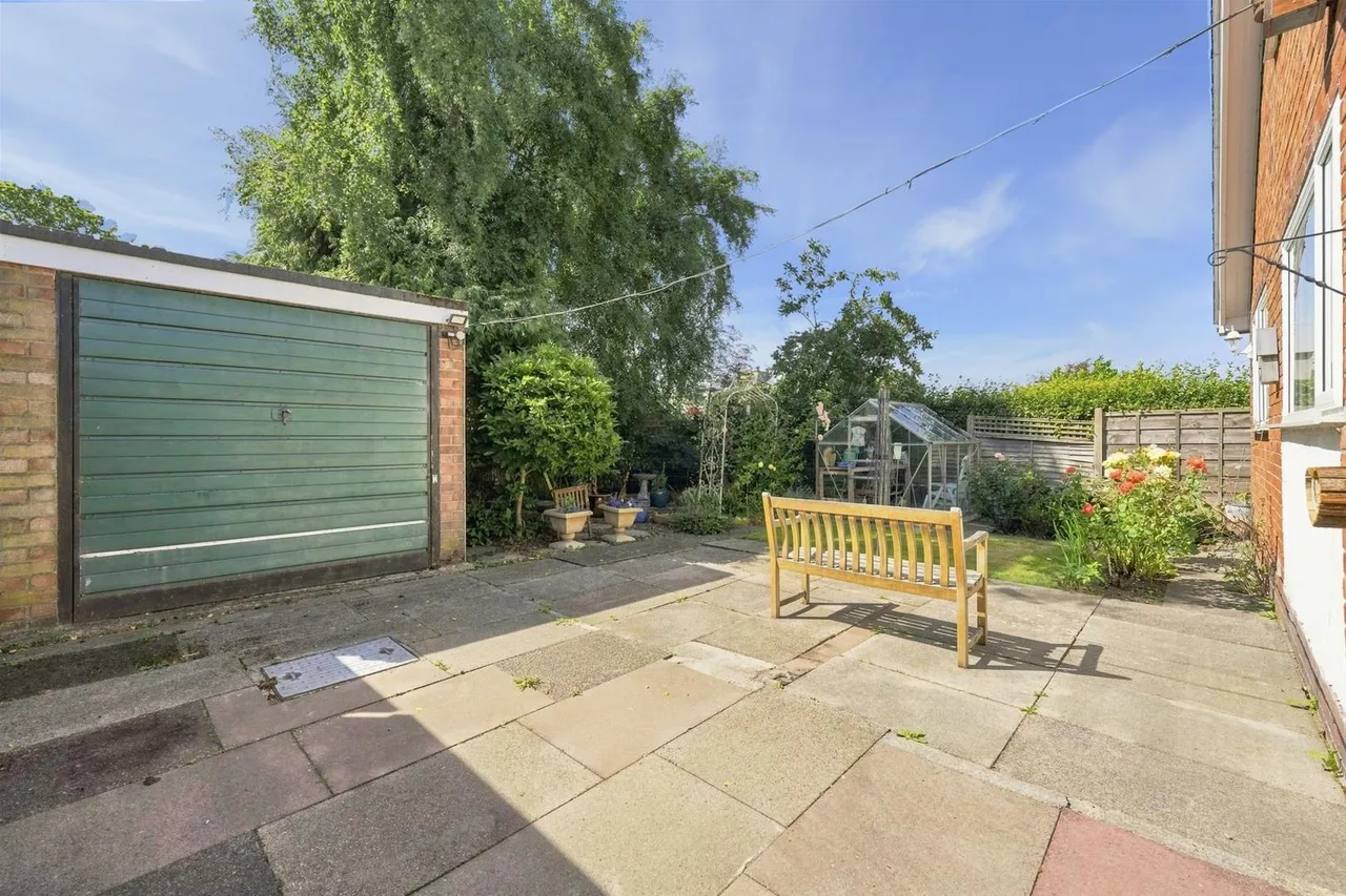 Cedarway, Bollington, photo 5