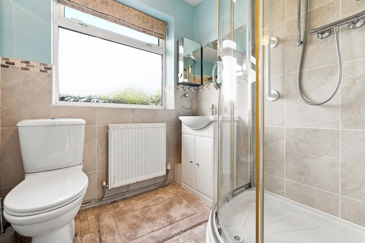 Cedarway, Bollington, photo 14
