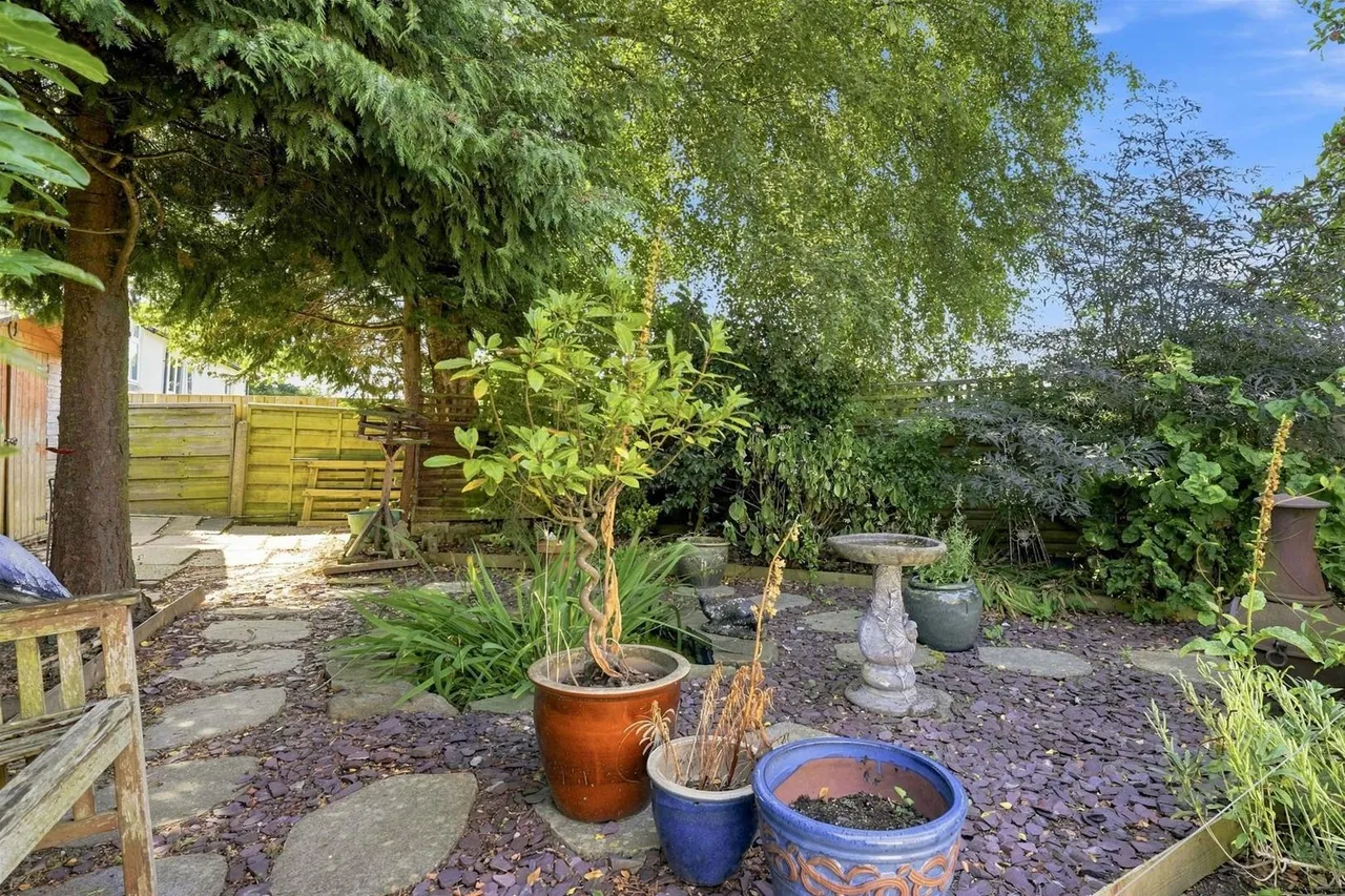 Cedarway, Bollington, photo 17