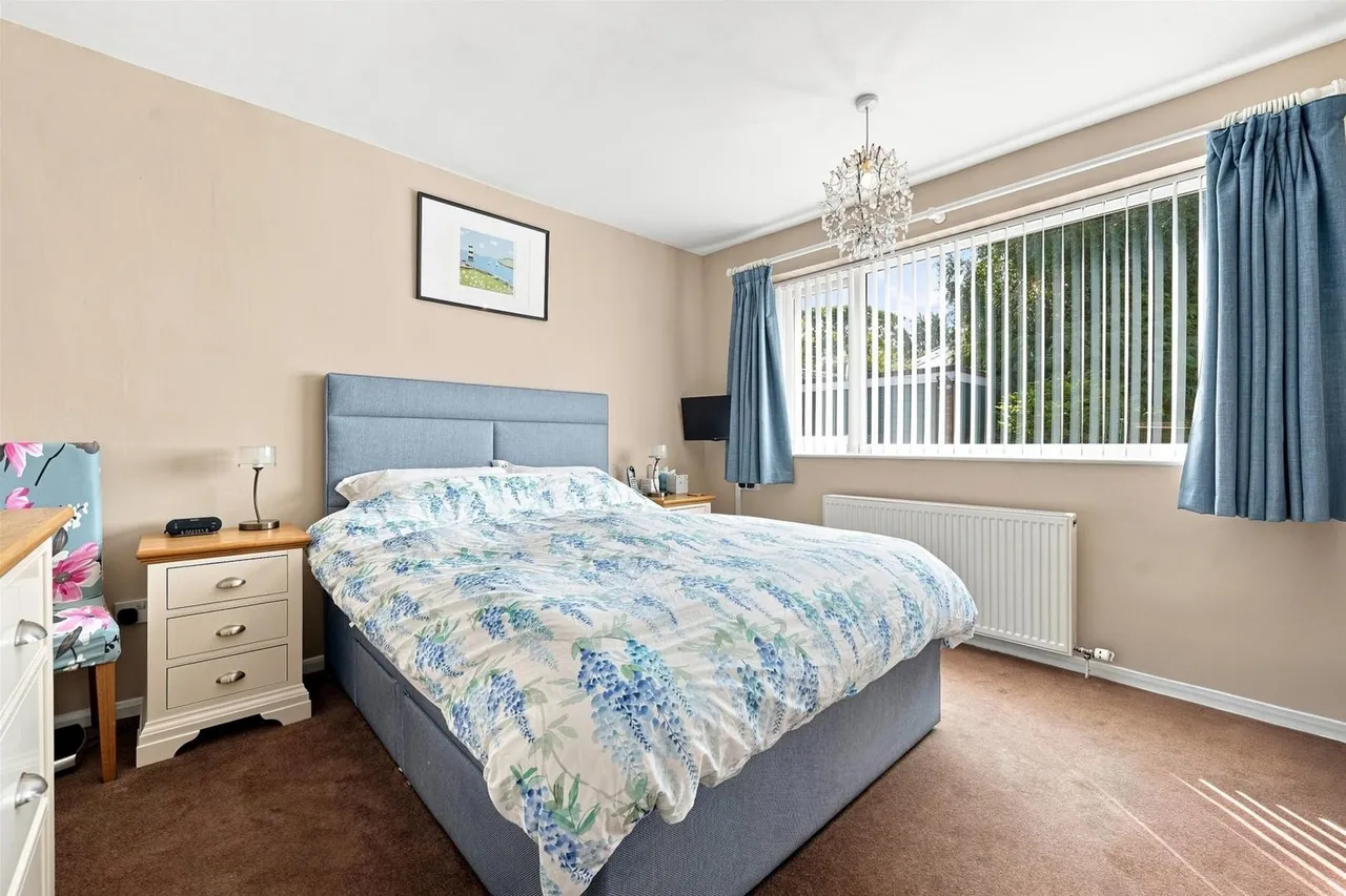 Cedarway, Bollington, photo 10