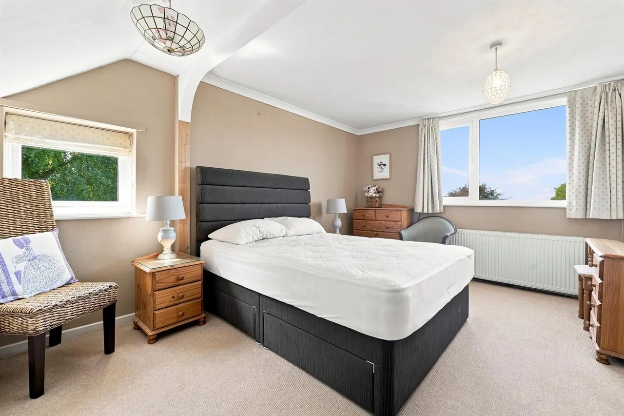 Cedarway, Bollington, photo 12