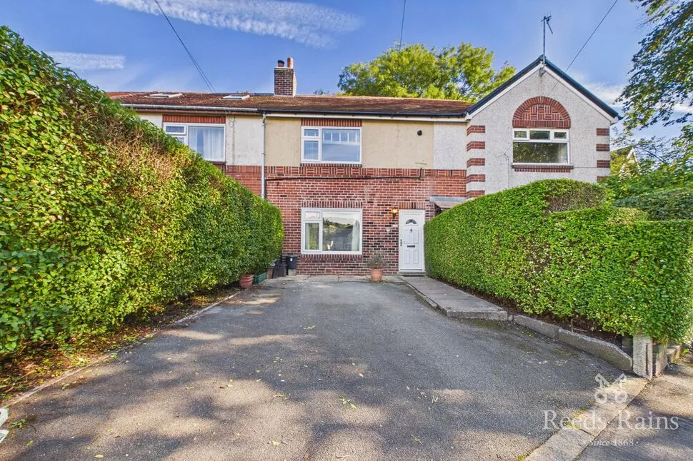 2 bed house for sale, Oak Avenue, Todmorden, OL14