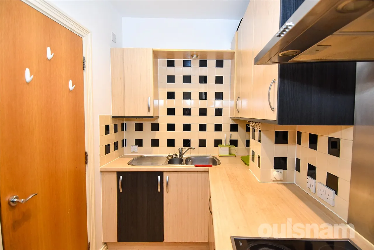 Yew Tree Road, Moseley, Birmingham, West Midlands, B13 8NQ, photo 9