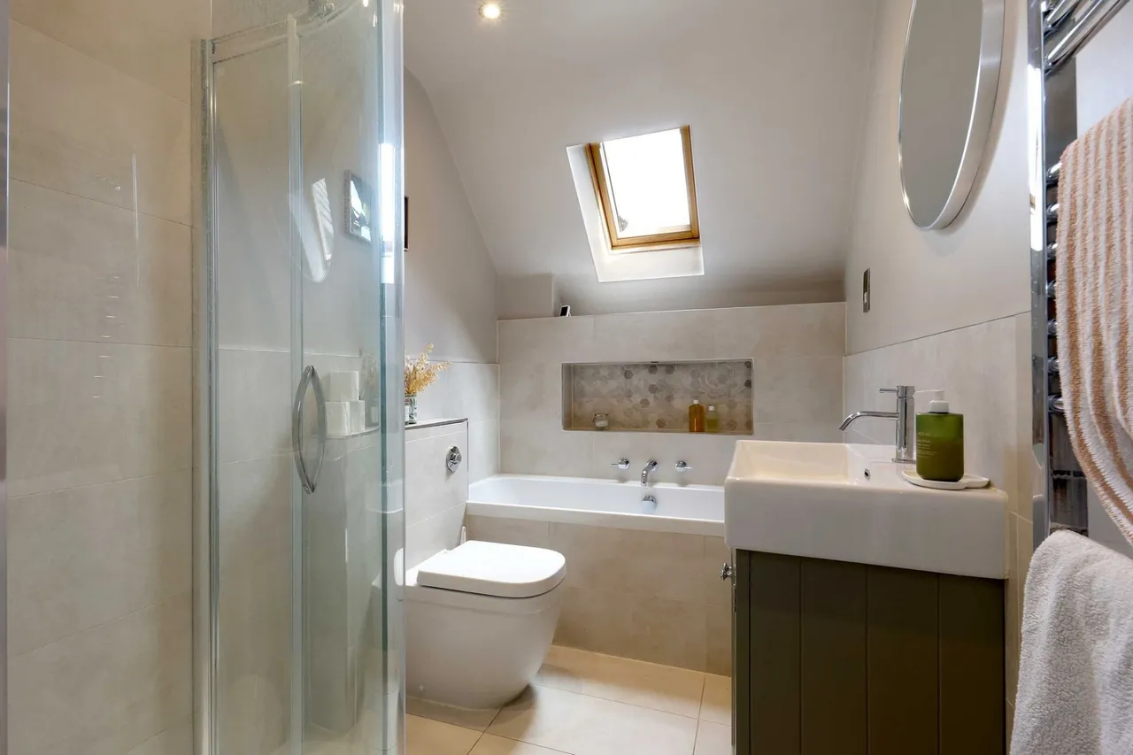 Wheeler Place, Beaconsfield, HP9, photo 12