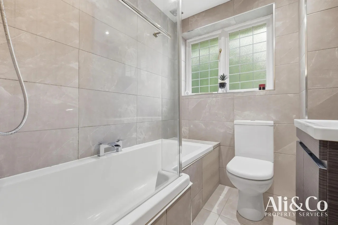 Kiln Way, Grays, Essex, RM17 5JF, photo 9