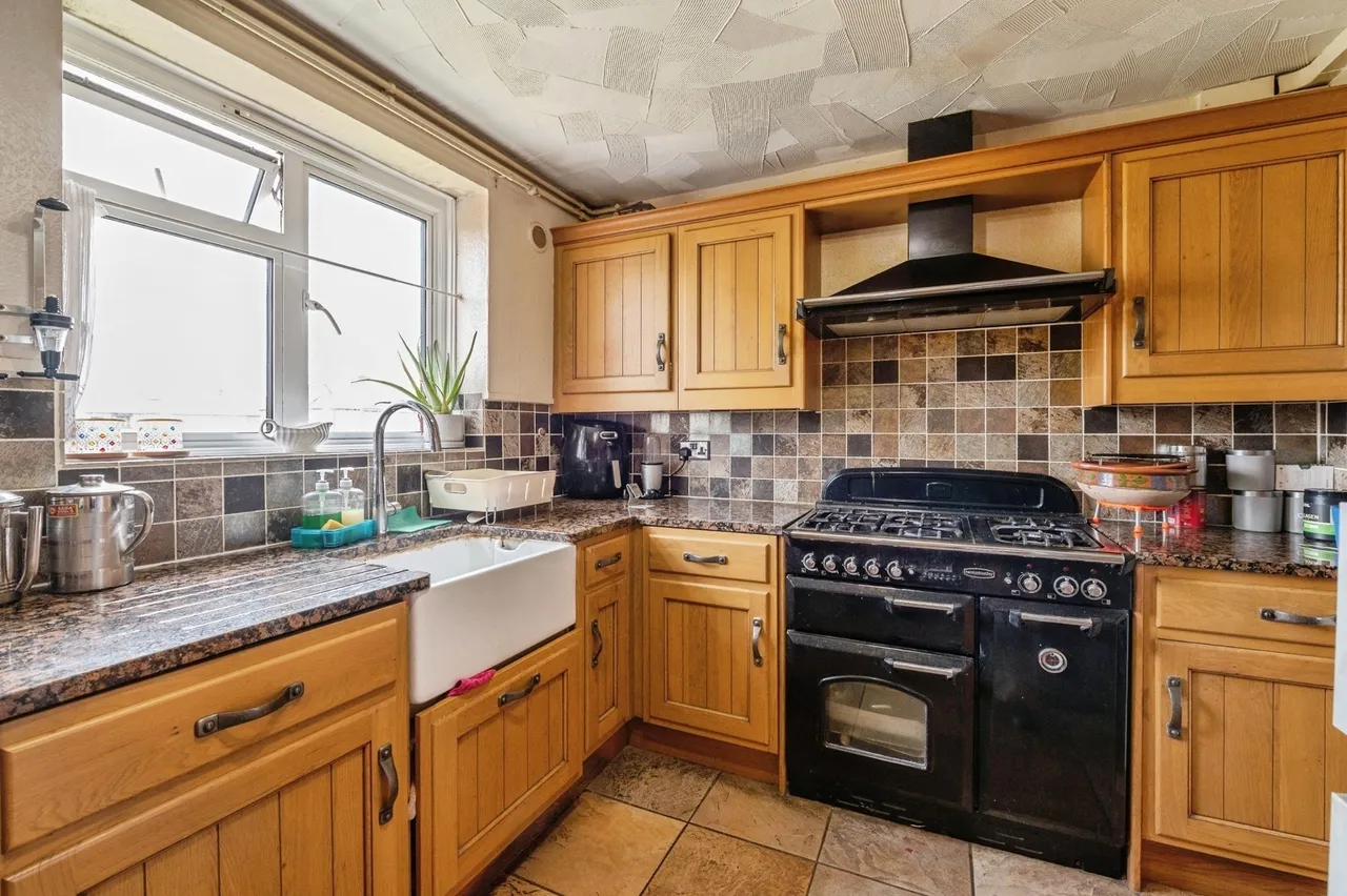 Canfield Road, RAINHAM, Essex, RM13, photo 10