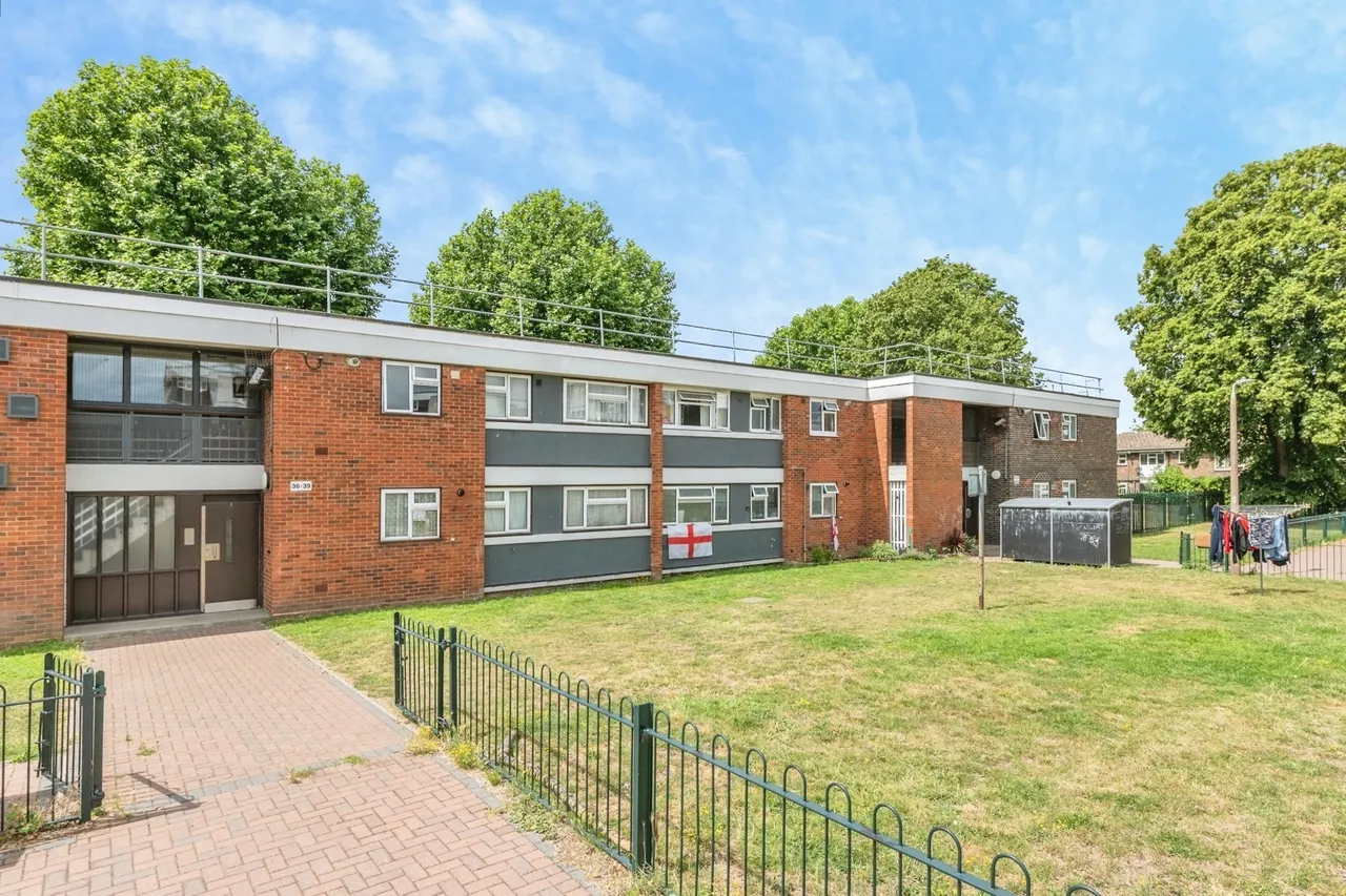 Canfield Road, RAINHAM, Essex, RM13, photo 14
