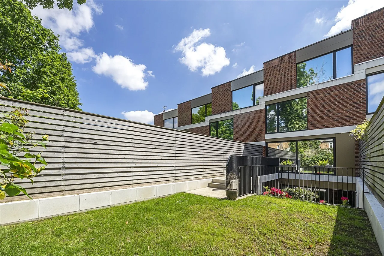 Pinnacle Close, London, N10, photo 9