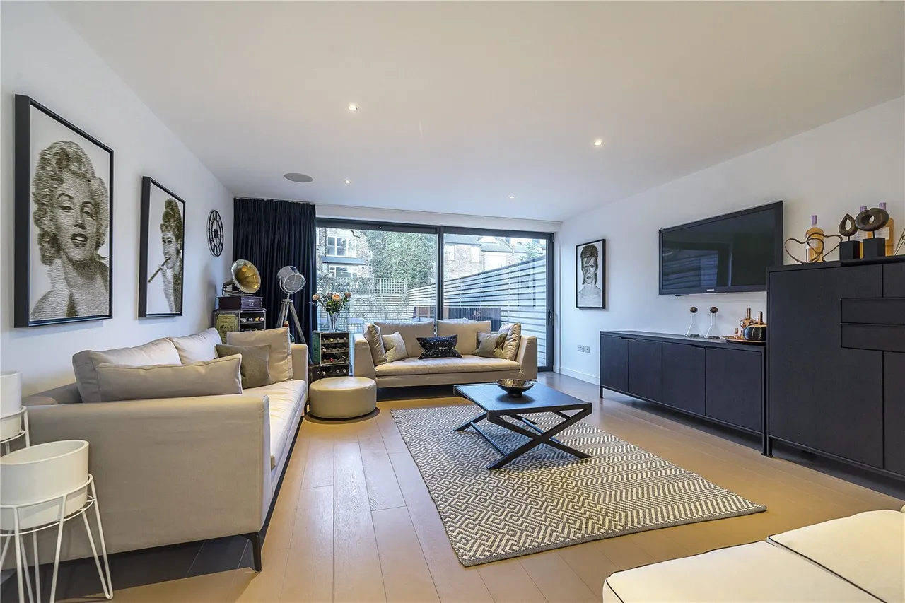 4 bed house for sale — Pinnacle Close, London, N10