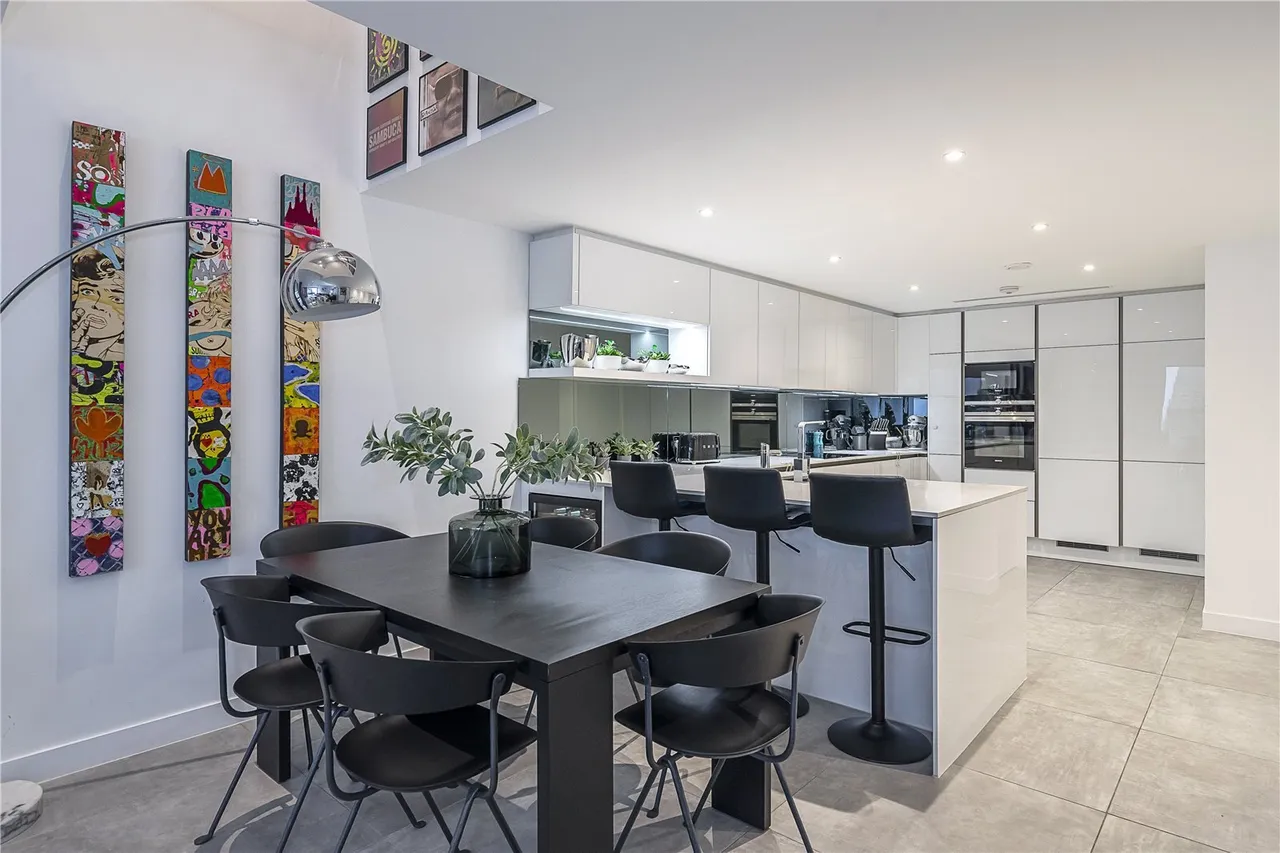 Pinnacle Close, London, N10, photo 2