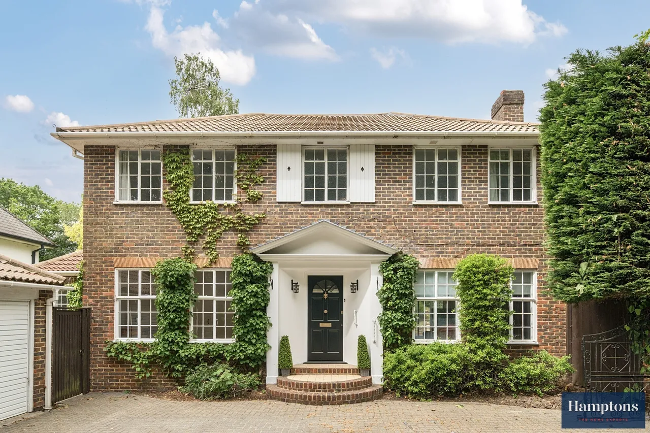 4 bed house for sale — Station Road, Sunningdale, SL5