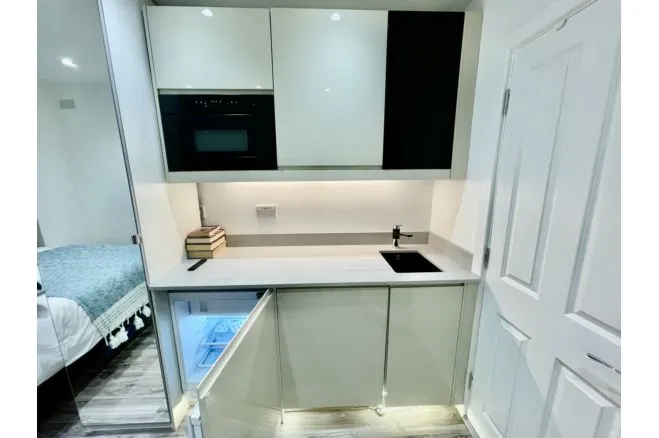 Whitton Avenue West, Greenford, UB6, photo 37