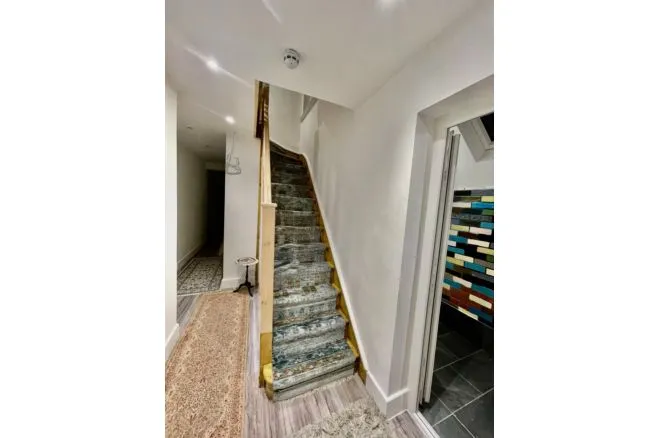 Whitton Avenue West, Greenford, UB6, photo 25