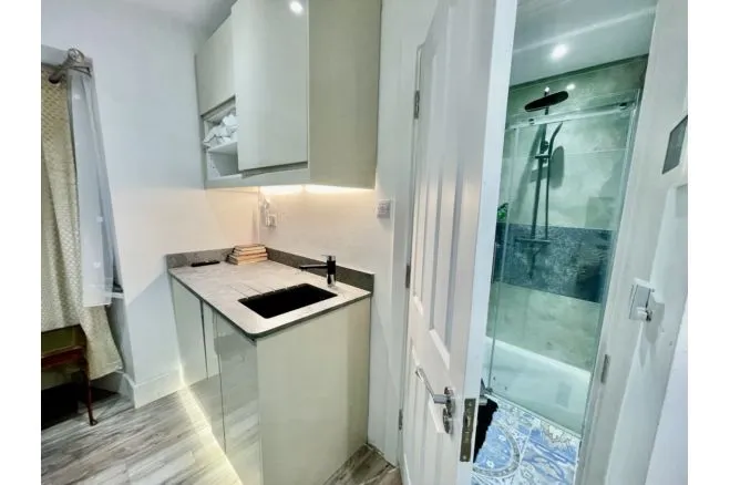 Whitton Avenue West, Greenford, UB6, photo 11