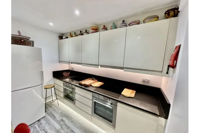 Whitton Avenue West, Greenford, UB6, photo 2