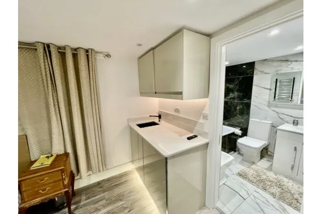 Whitton Avenue West, Greenford, UB6, photo 34