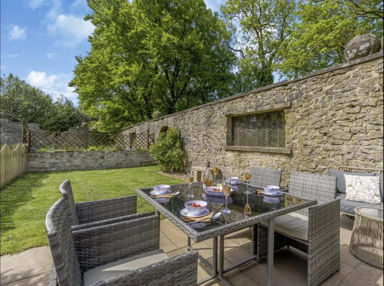 Wormhill, Buxton, photo 9