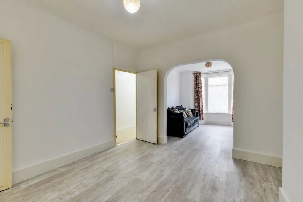 Station Road, Swindon, SN1, photo 5