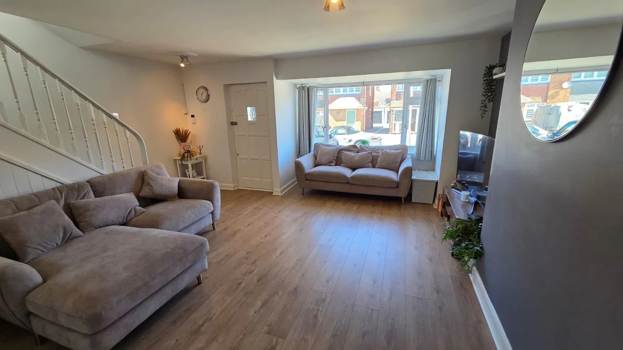 Lonsdale Crescent, Dartford, DA2 6LQ, photo 2