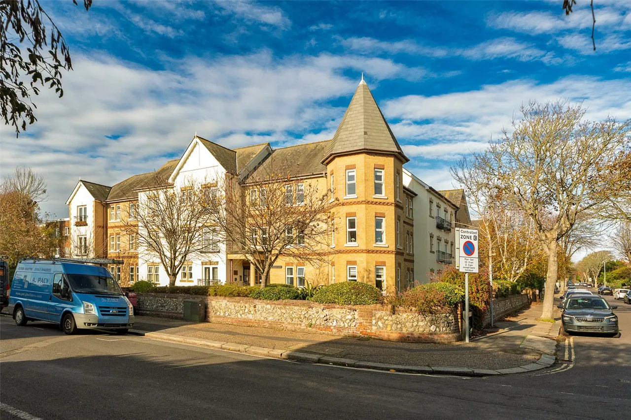 1 bed retirement property for sale, Shelley Road, Worthing, BN11