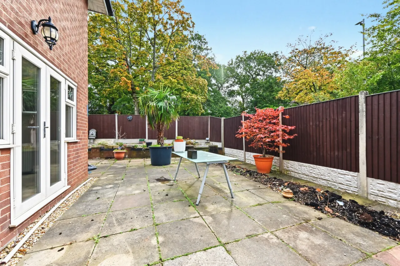 Stuart Avenue, Trentham, ST4, photo 24