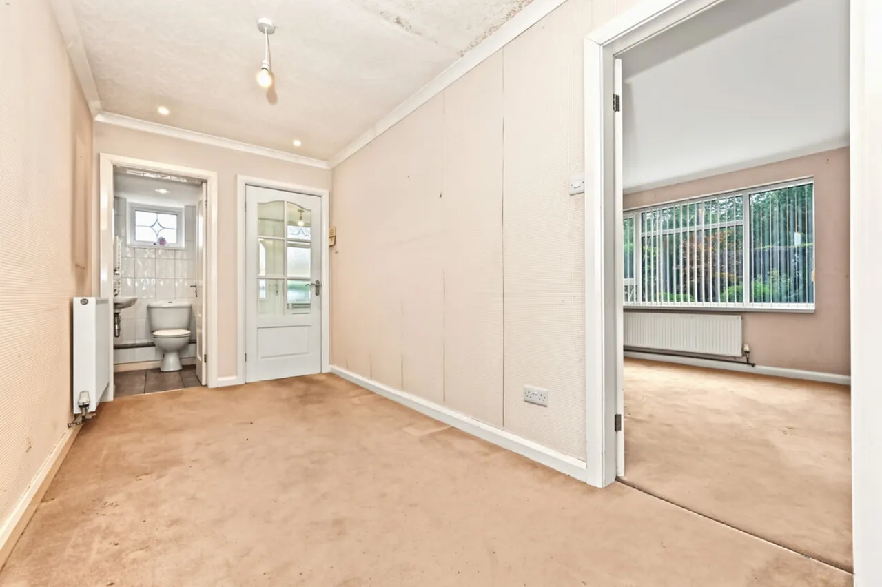 Stuart Avenue, Trentham, ST4, photo 22