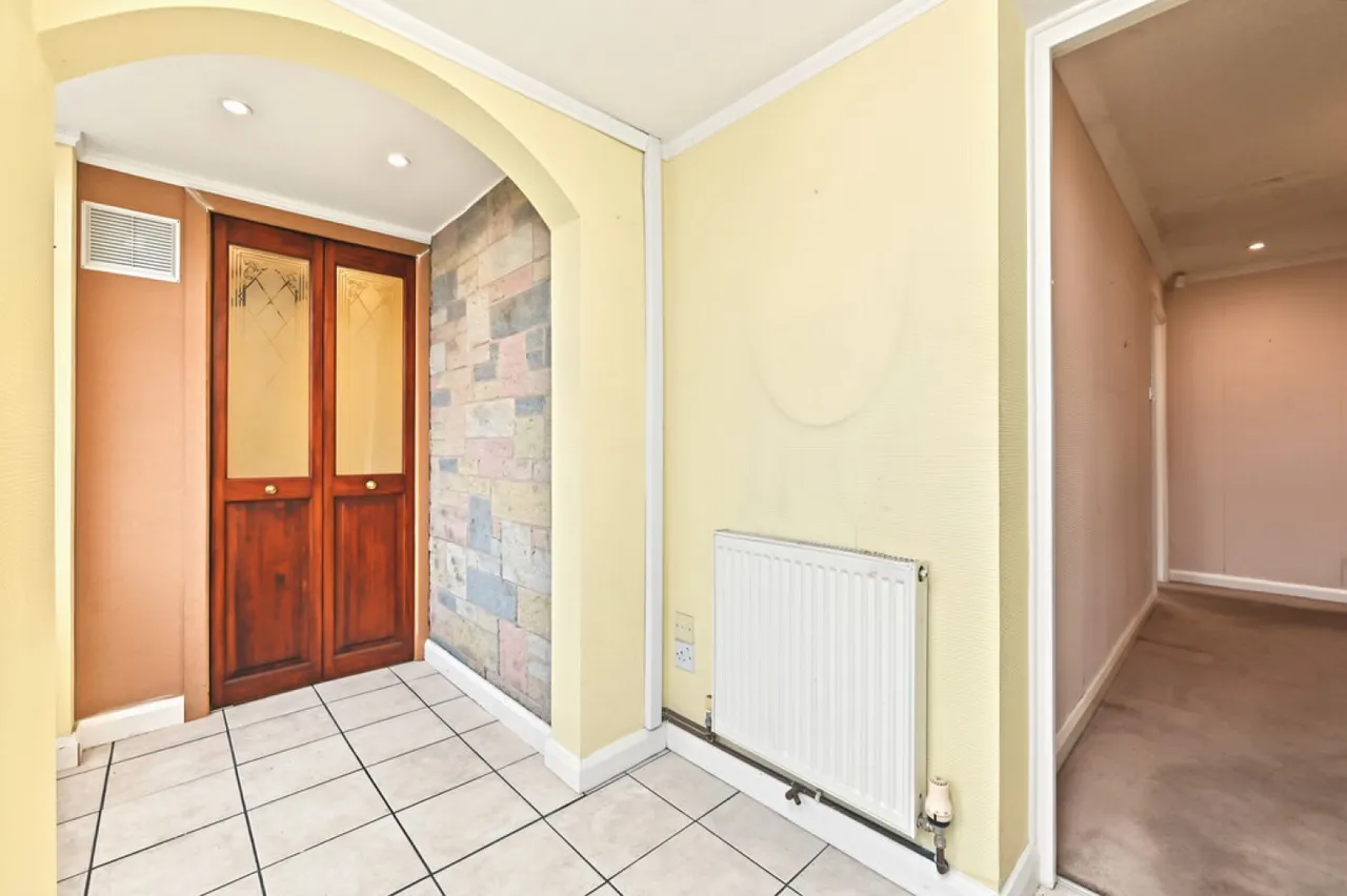 Stuart Avenue, Trentham, ST4, photo 21