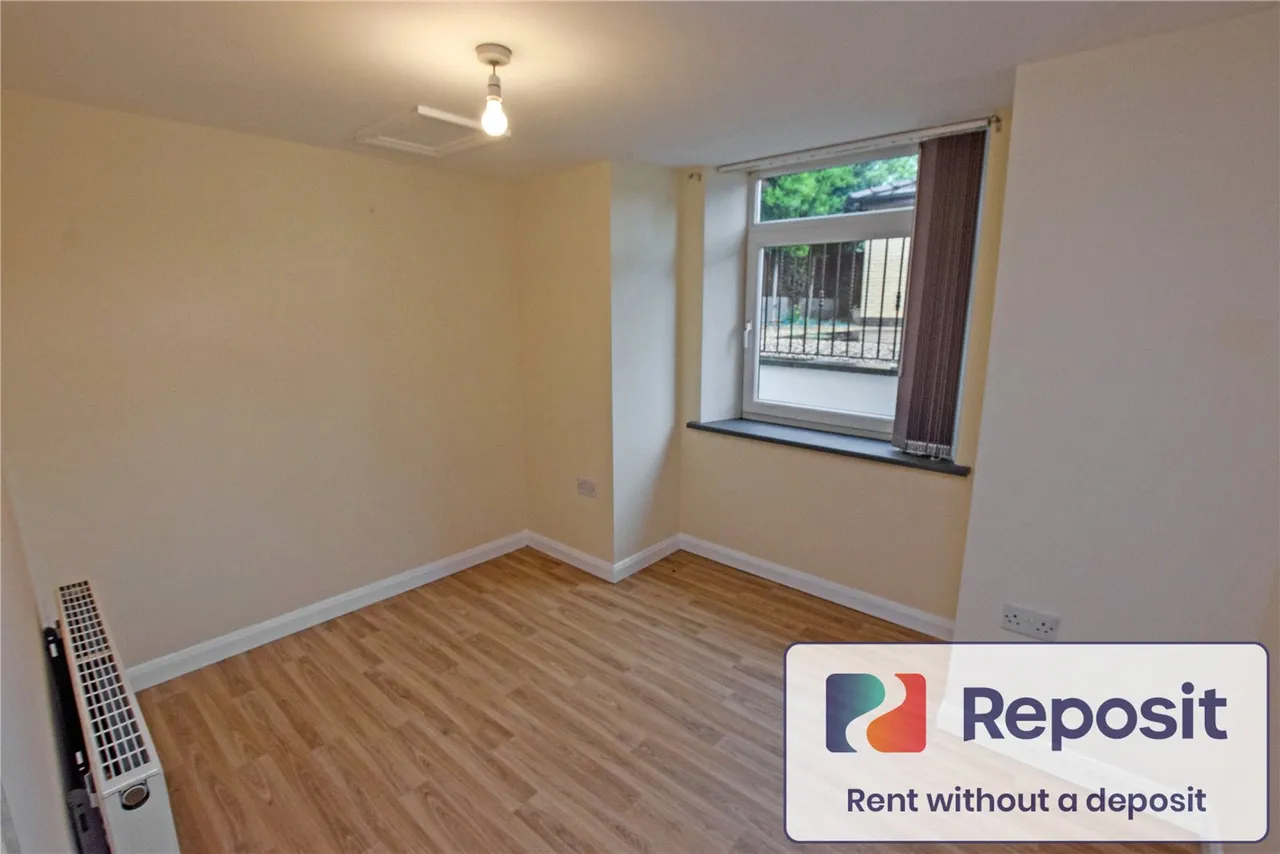 Springfield Road, Sale, M33, photo 6
