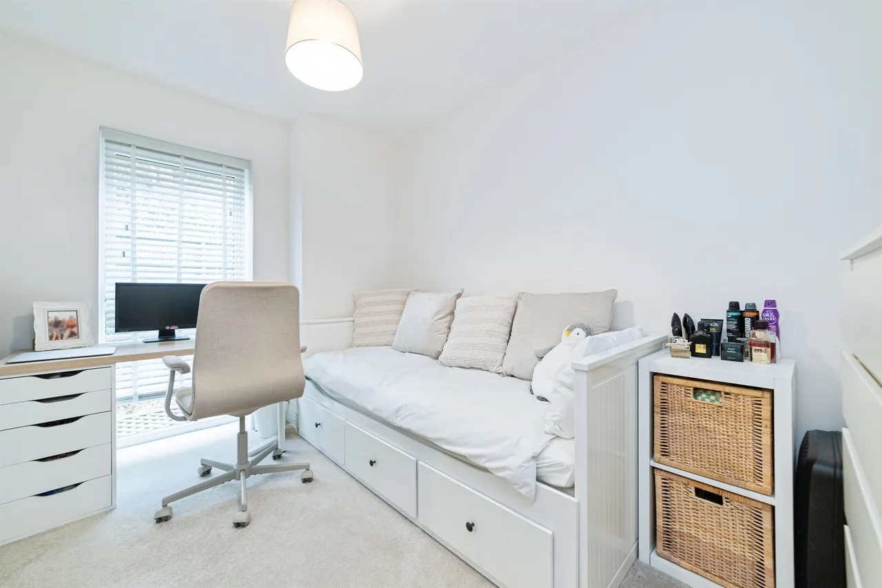 Giles Crescent, Stevenage, photo 10