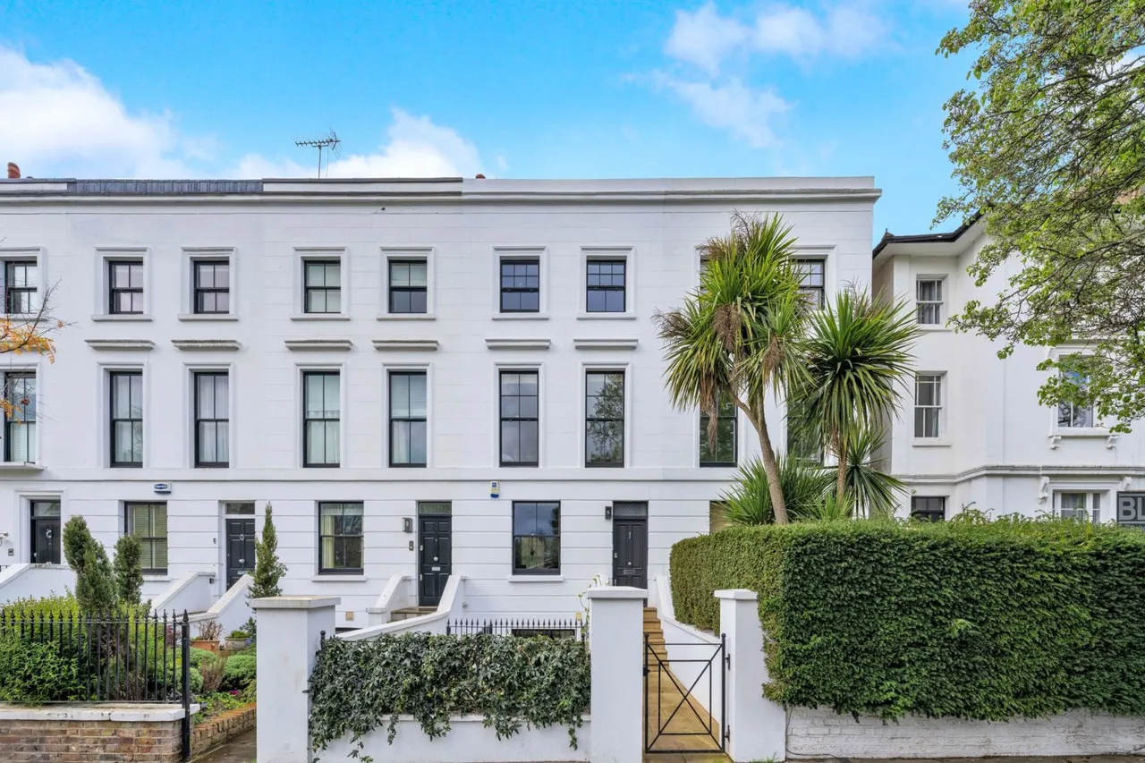 5 bed property for sale, Ordnance Hill, St. John's Wood, NW8