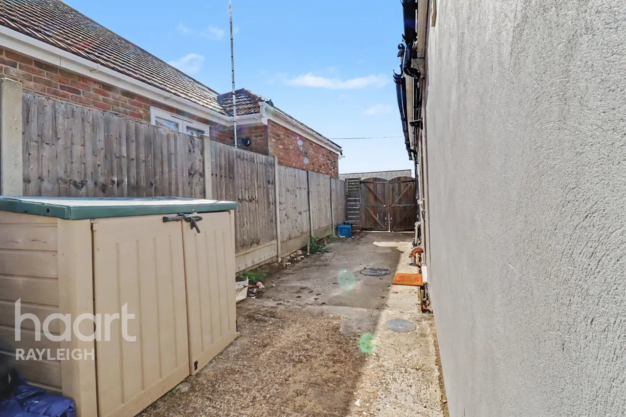Talbot Avenue, Rayleigh, SS6, photo 14