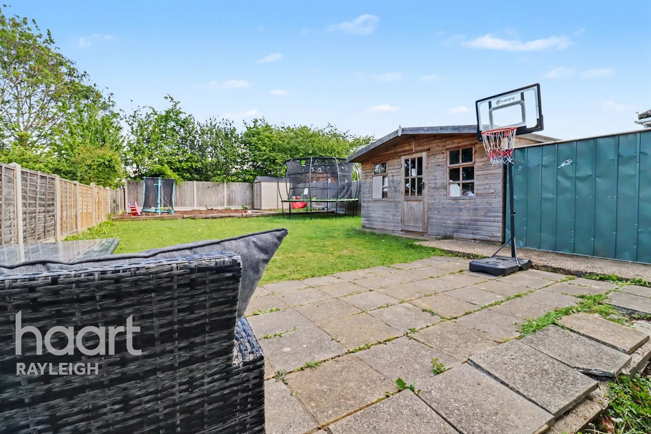 Talbot Avenue, Rayleigh, SS6, photo 13