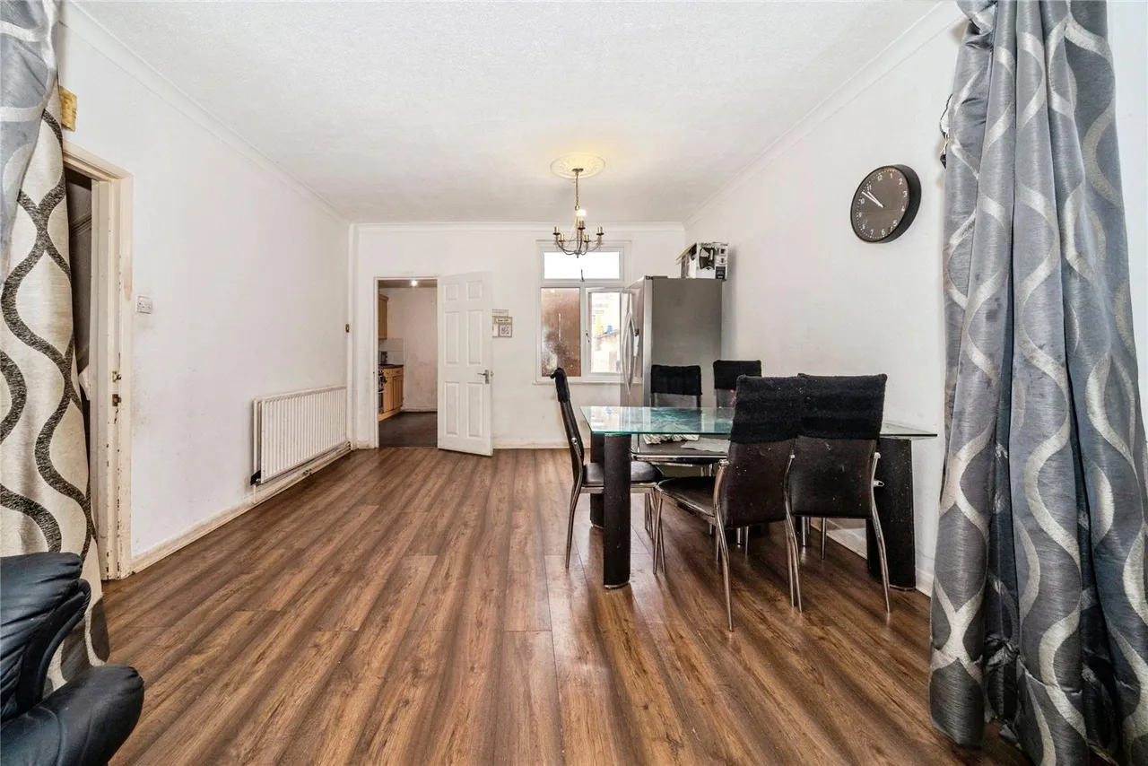 Windsor Street, Bletchley, Milton Keynes, Buckinghamshire, MK2, photo 6