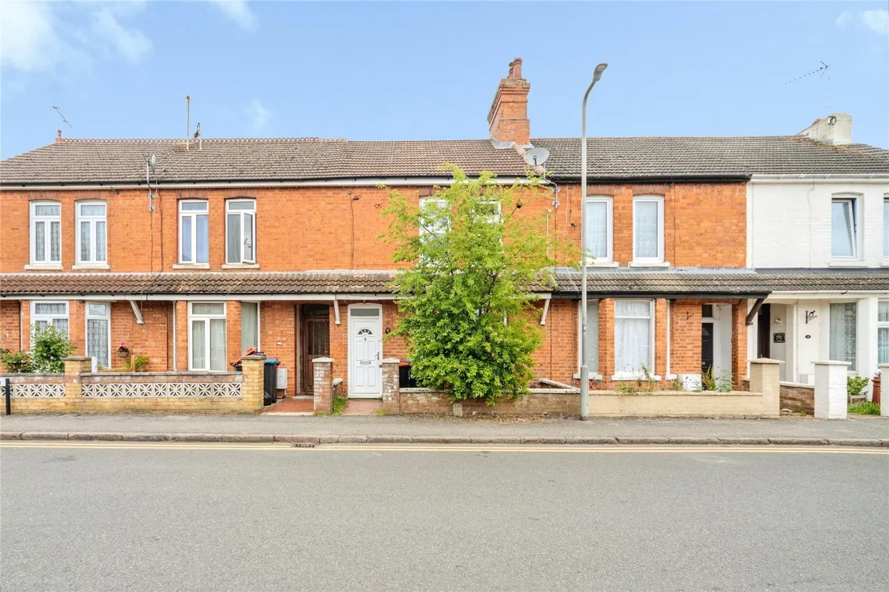 3 bed house for sale — Windsor Street, Bletchley, Milton Keynes, Buckinghamshire, MK2