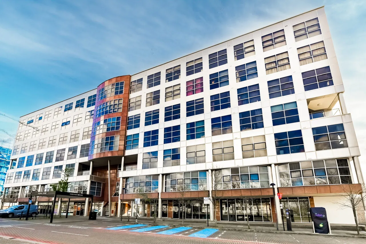 Flat 52, Medina House 302-340 Silbury Boulevard, Milton Keynes, Milton Keynes, MK9 2FA, photo 14