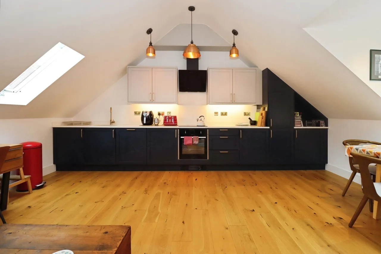 Quaker Lane, Thornbury, Bristol, Gloucestershire, BS35, photo 2
