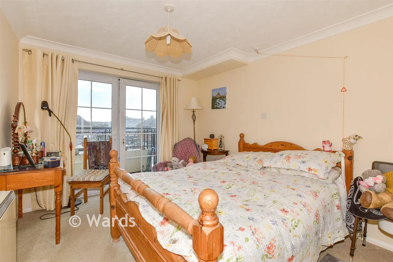 Pier Avenue, Herne Bay, CT6, photo 7