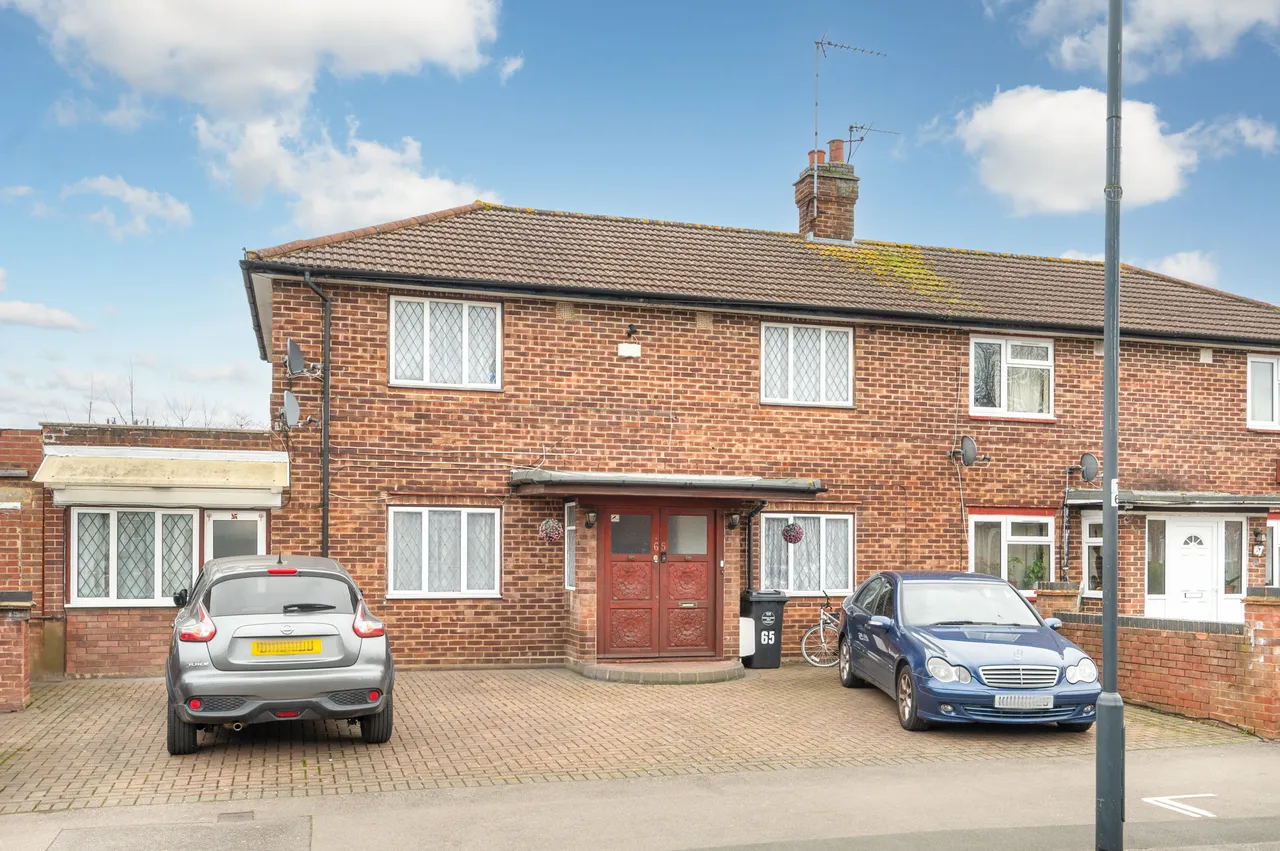 7 bed house for sale — 65 Lyon Park Avenue, Wembley