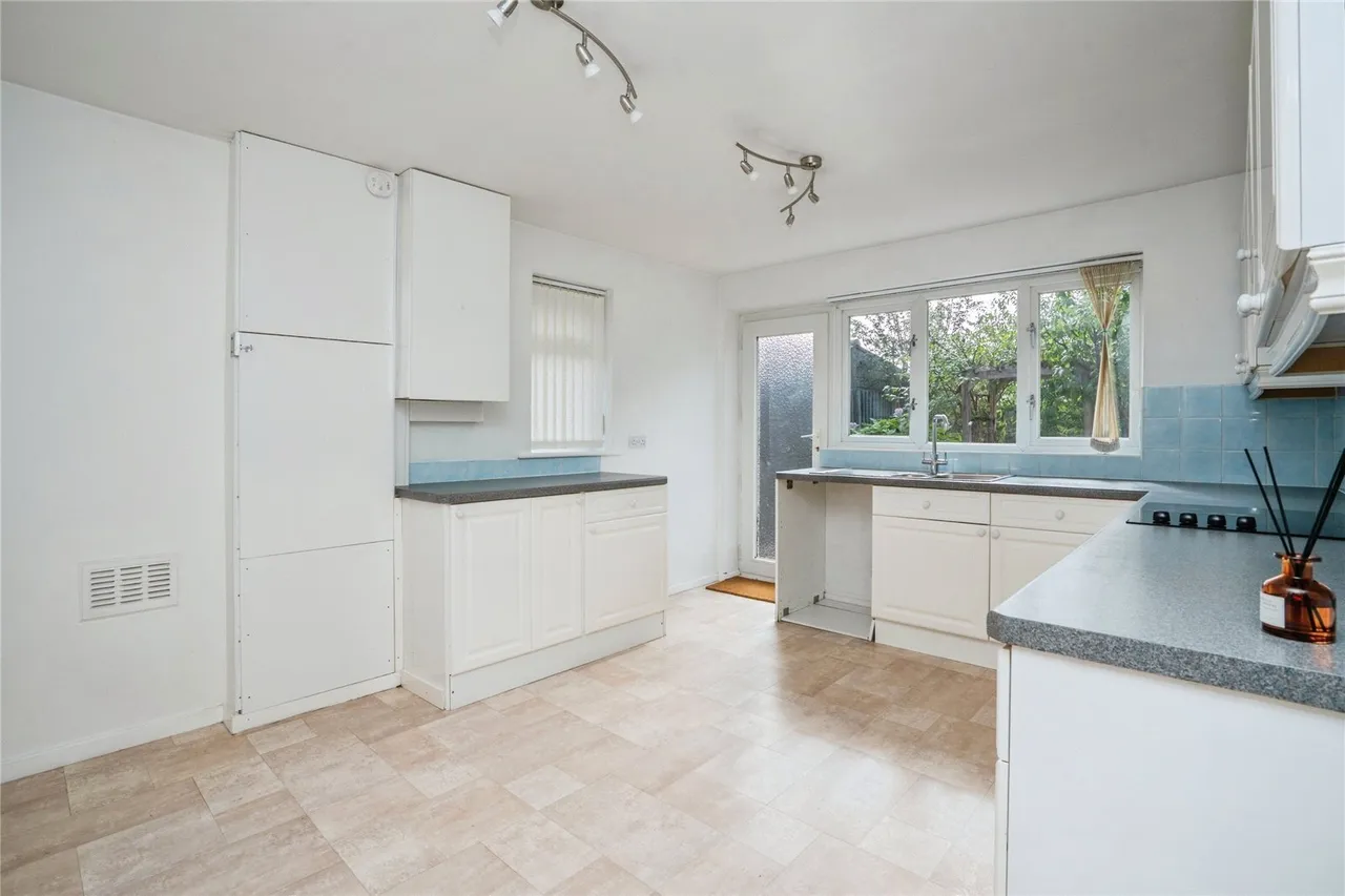 Sunnymead Drive, Waterlooville, PO7, photo 9