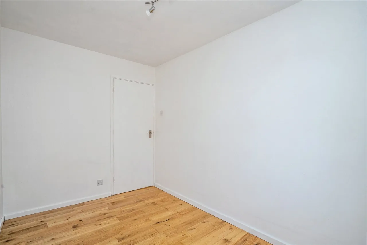 Sunnymead Drive, Waterlooville, PO7, photo 13