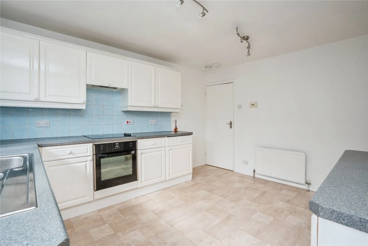 Sunnymead Drive, Waterlooville, PO7, photo 14