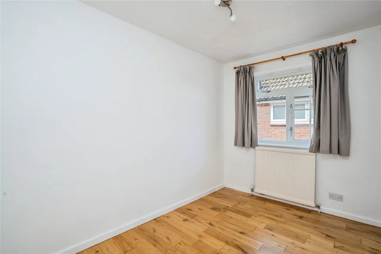 Sunnymead Drive, Waterlooville, PO7, photo 15